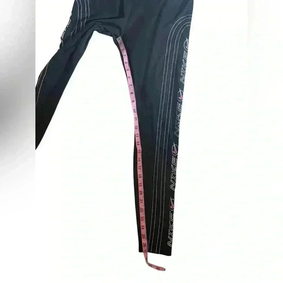 Nike Dri Fit Leggings Size Medium - Picture 5 of 9